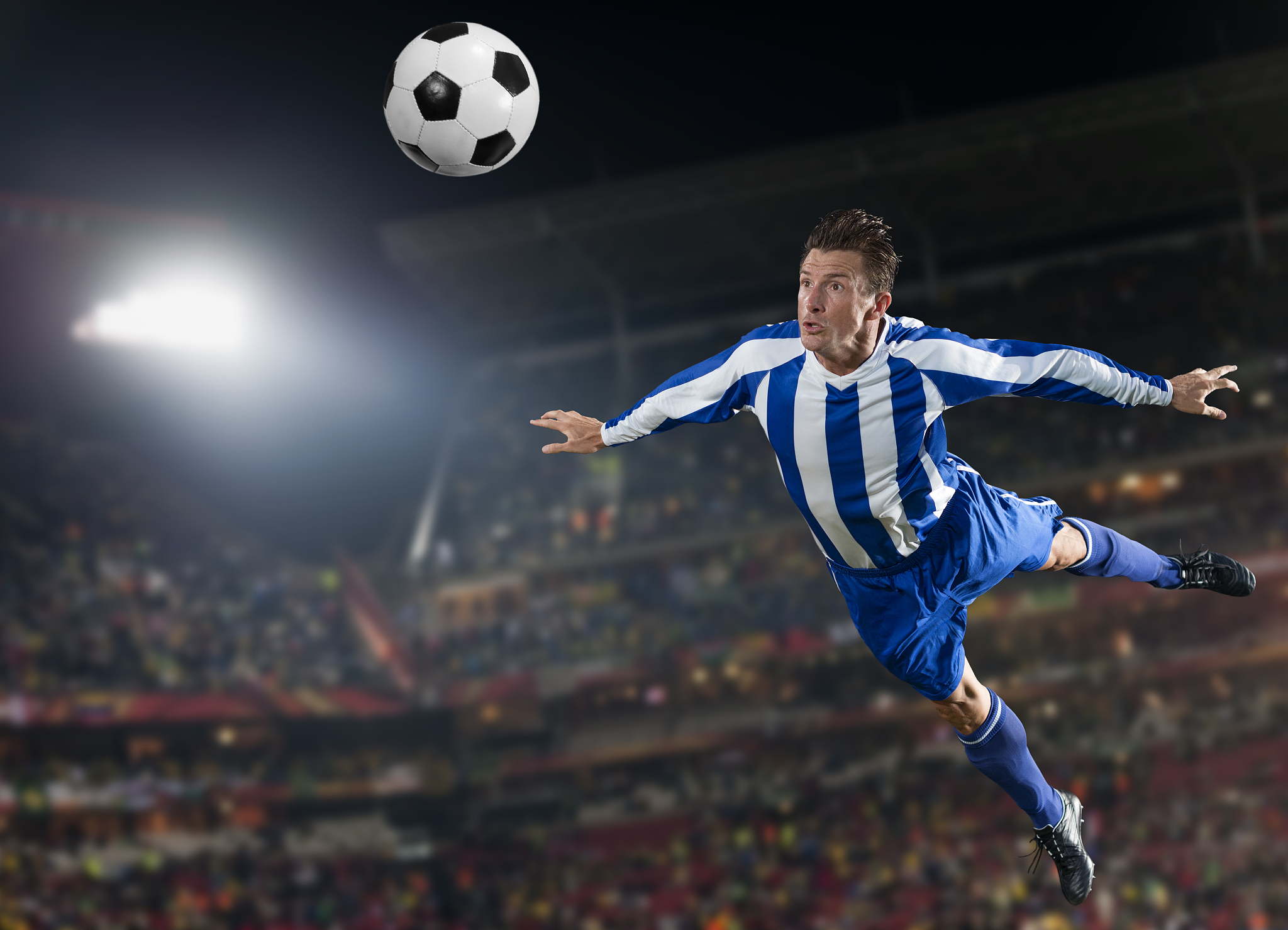 C罗官方宣布比赛局势复杂新规，日本队引发争议！