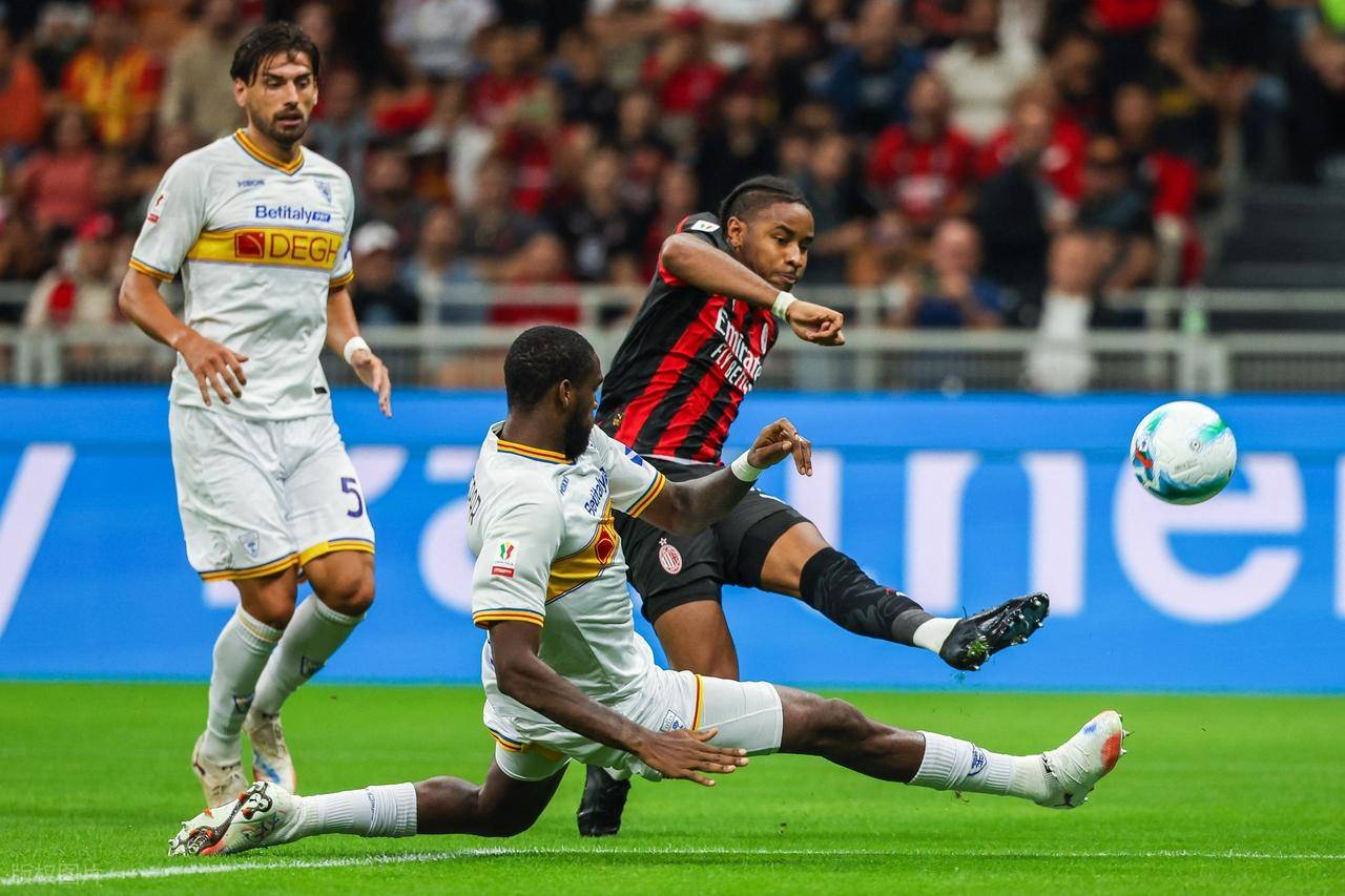 九游app-集结日尼斯调整名单以备意大利杯；回应争议环节打磨；引发热议；数据趋势出现新变化-九游app