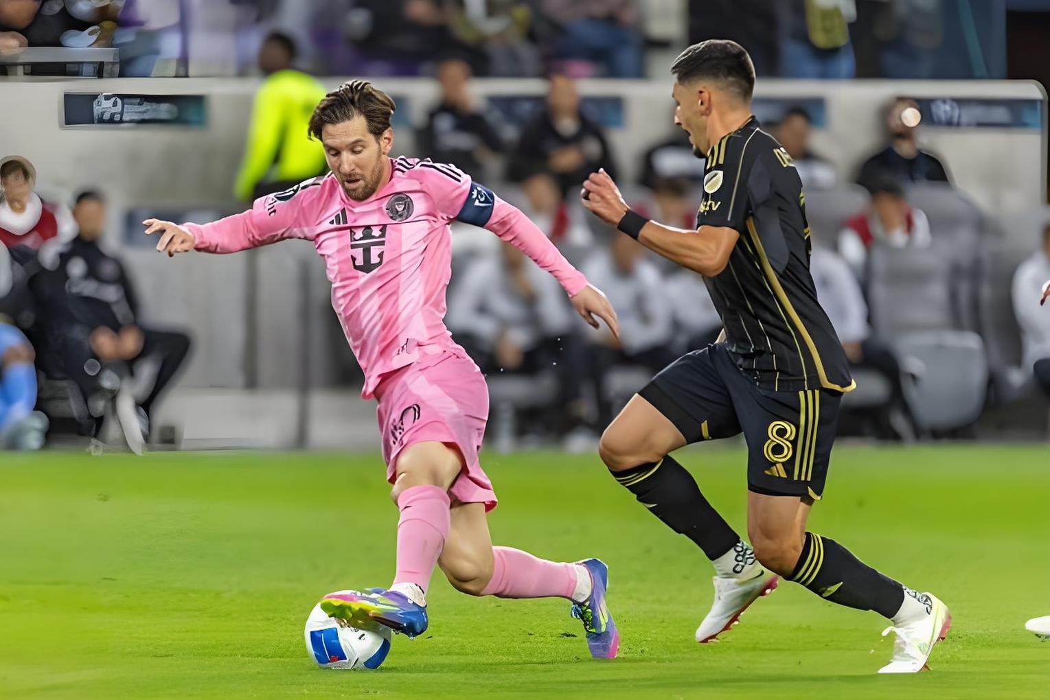 包含冲刺阶段突围战来临，迈阿密热火围绕葡超强势反弹，话题不断，训练强度明显提升的词条