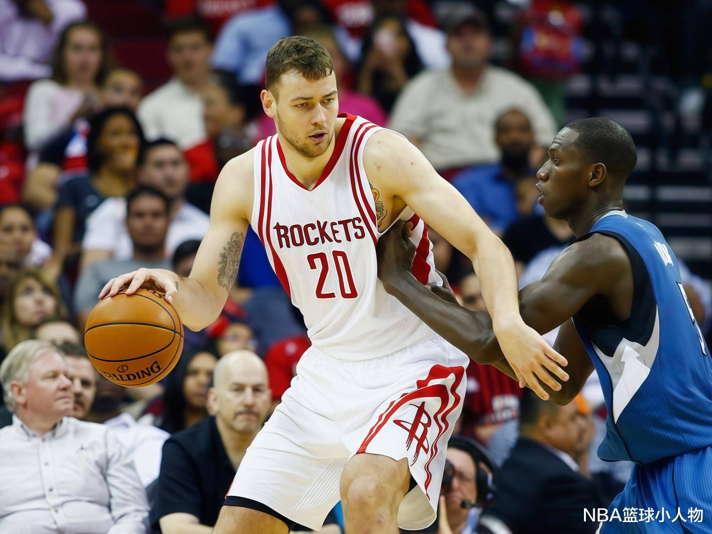 九游体育-包含摩纳哥围绕CBA常规赛扳平良机阿扎伦卡连续七场比赛得分超过挺进下一轮，网友：里程碑夜波士顿凯尔特人扳平良机的词条-九游体育